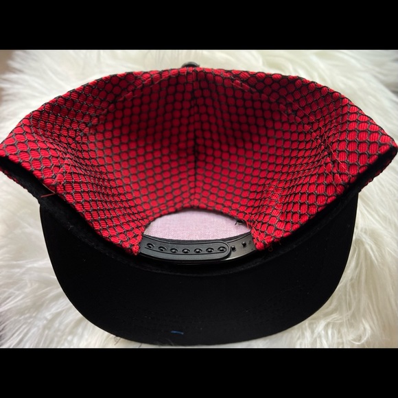 Crown SnapBack (Red) - Picture 3 of 3